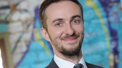 Böhmermann verschiebt Auftritt in US-Talkshow