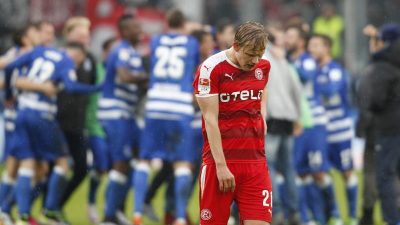 2. Liga: Abstiegsduelle in München und Düsseldorf