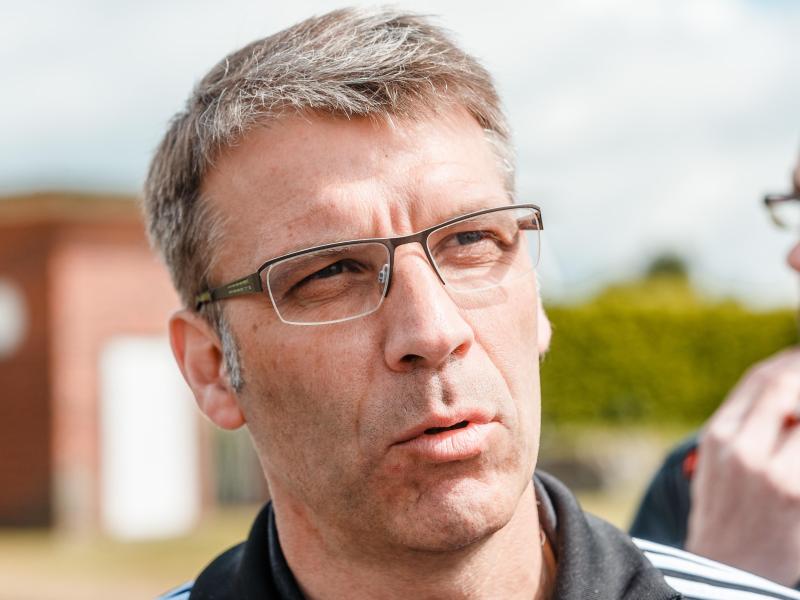 Hamburger SV trennt sich von Sportchef Knäbel