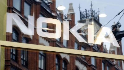 Nokia fährt nach Alcatel-Übernahme rote Zahlen ein