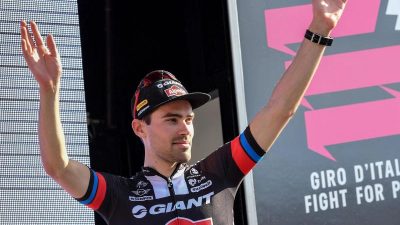 Kittel verliert Rosa Trikot an Dumoulin – Ulissi gewinnt