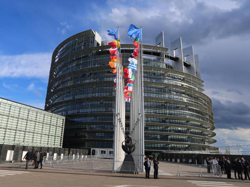 EU-Parlament diskutiert über Flüchtlinge