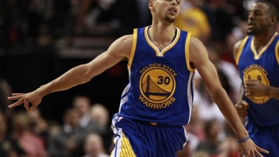 Dreier, Dribblings, Demut: Basketball-Revolutionär Curry