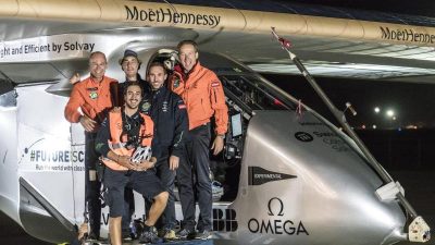 Sonnenflieger „Solar Impulse 2“ in Oklahoma gelandet