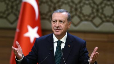 Türkisches Parlament beginnt mit Beratungen über neue Verfassung