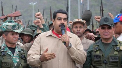 Warnung vor Invasion: 520 000 Venezolaner machen Militärübung – Präsident verhängt Ausnahmezustand