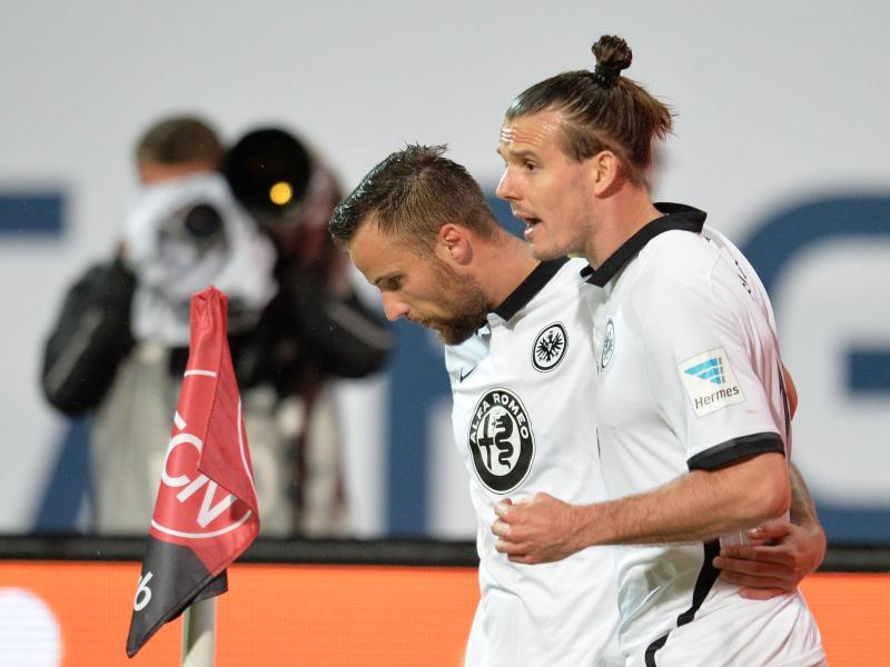 Frankfurt bleibt in der Bundesliga – Nürnberg zweitklassig