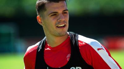 Gladbacher Xhaka wechselt für Rekord-Ablöse zum FC Arsenal