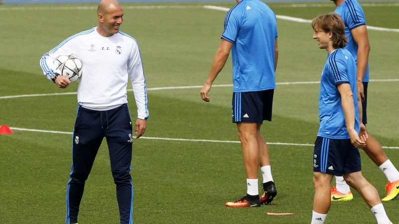Real-Coach Zidane vor der Meisterprüfung