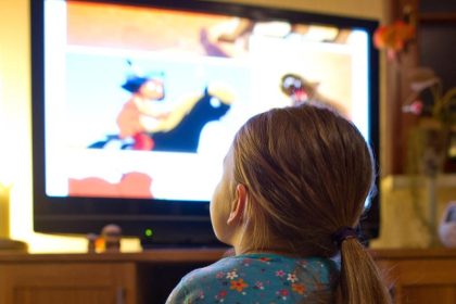 Studie attestiert jedem achten Kind Sprachprobleme – Eltern geben Verantwortung an digitale Medien ab