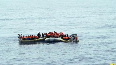 Starker Flüchtlingsandrang in Italien, der Türkei und der deutsch-österreichischen Grenze