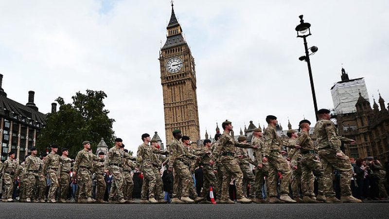 Insider enthüllt: „Plan für EU-Armee sollte bis Tag nach Brexit geheim bleiben“