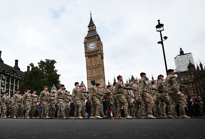Insider enthüllt: „Plan für EU-Armee sollte bis Tag nach Brexit geheim bleiben“