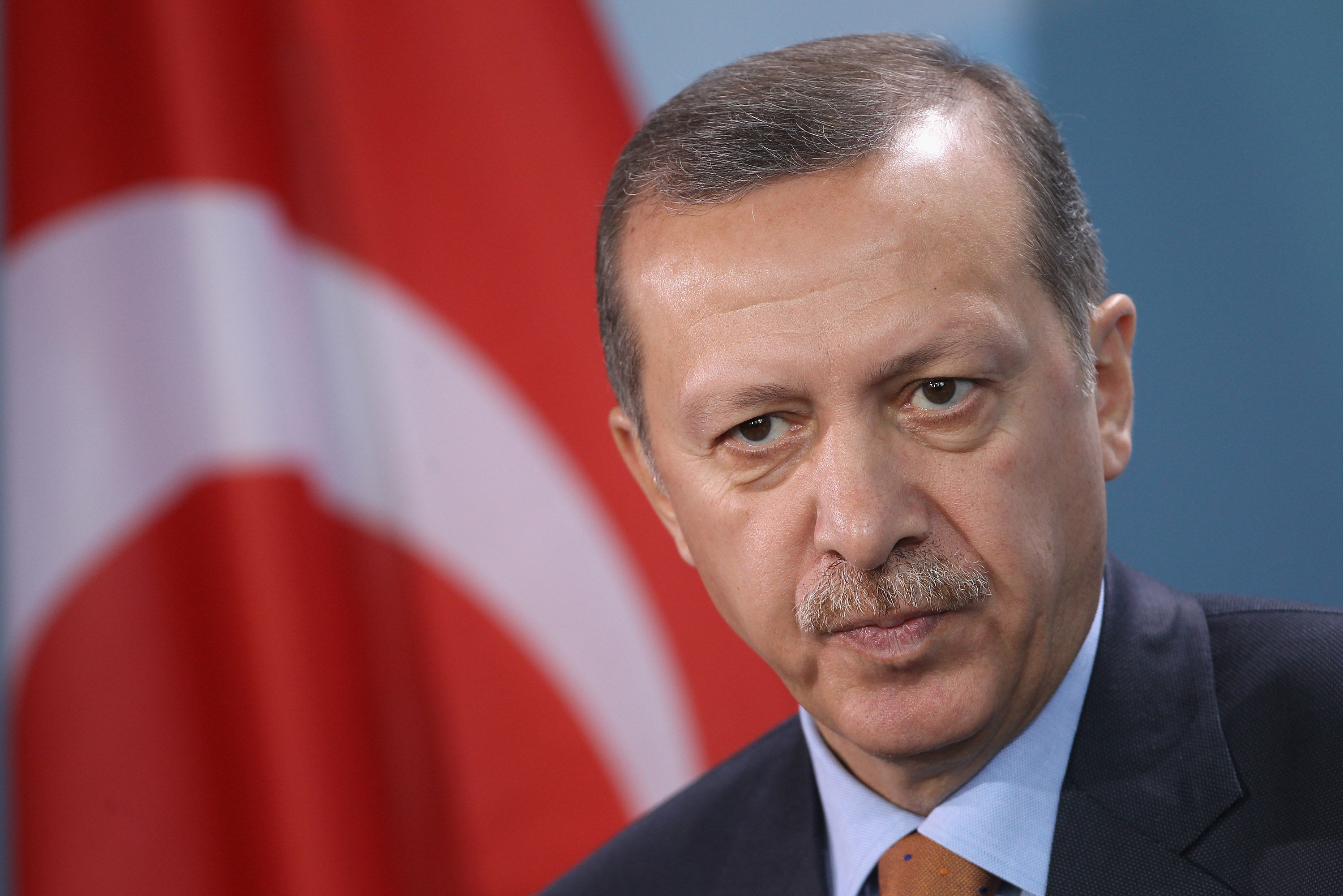 Deutsche Politiker zeigen Erdogan wegen Kriegsverbrechen an