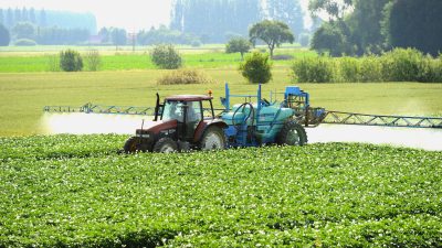 Pestizidbelastung durch Windabdrift: Bio-Unternehmer fordern wirksamen Schutz