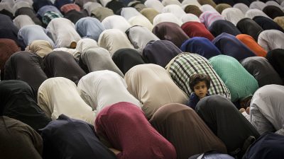 Bundesregierung wünscht einen gesegneten Ramadan – Herausforderung für Flüchtlingsbetreuer