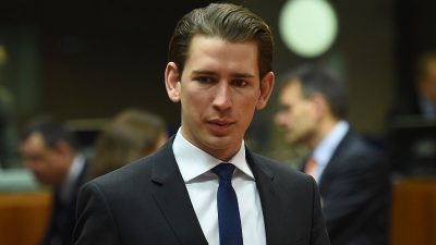 Keine Asylverfahren mehr in Europa fordert Kurz