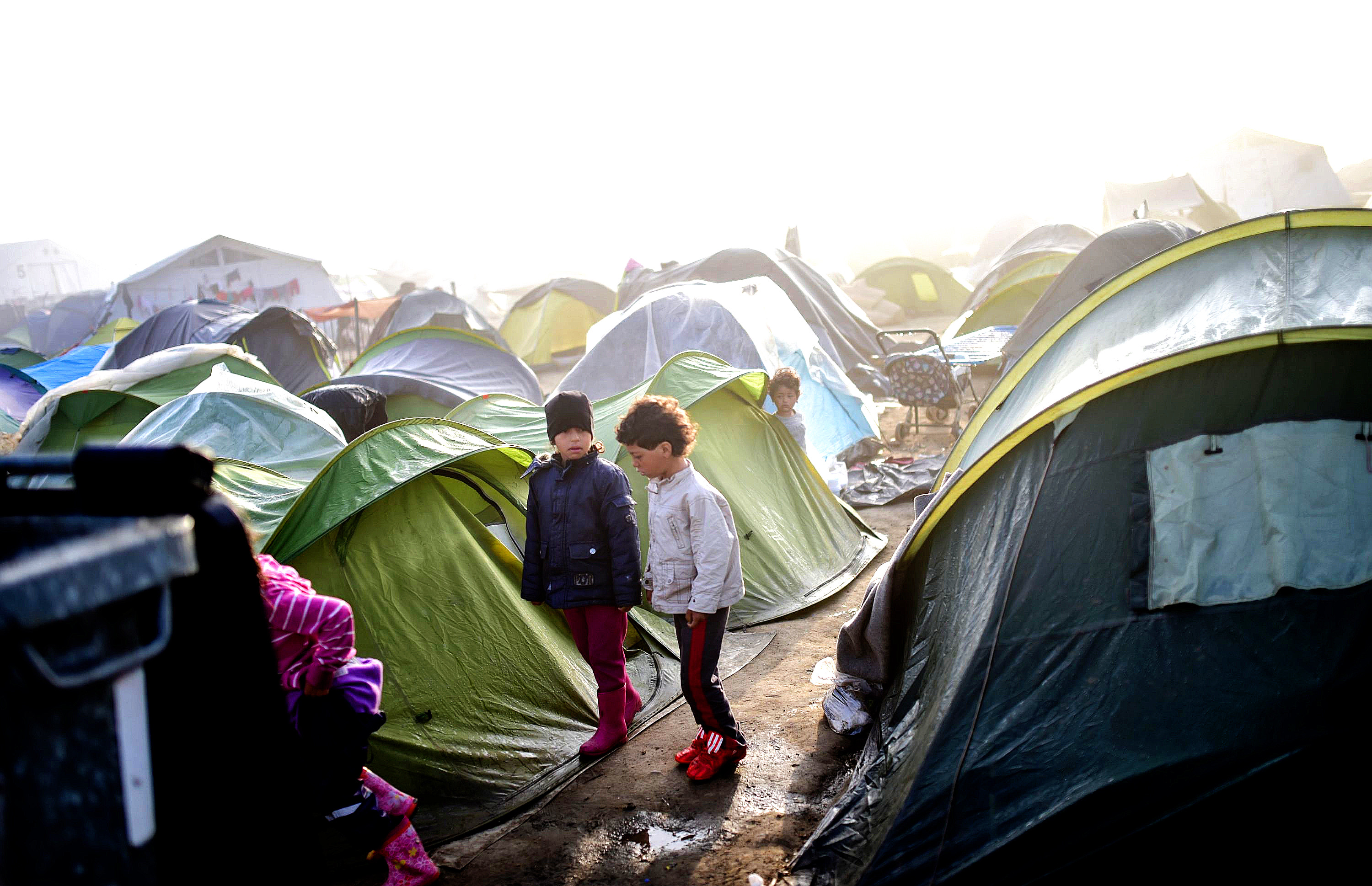 Chios: Migranten zünden Zelte an – aus Protest