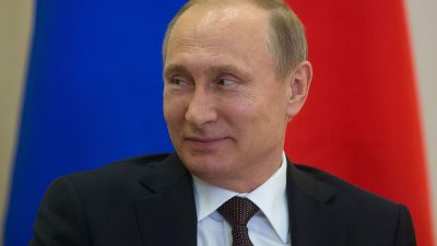 Insider: Russland droht mit Veröffentlichung geheimer Clinton-Emails