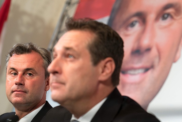 Live: Pressekonferenz mit Strache – FPÖ fechtet Östereichs Wahlergebnis an