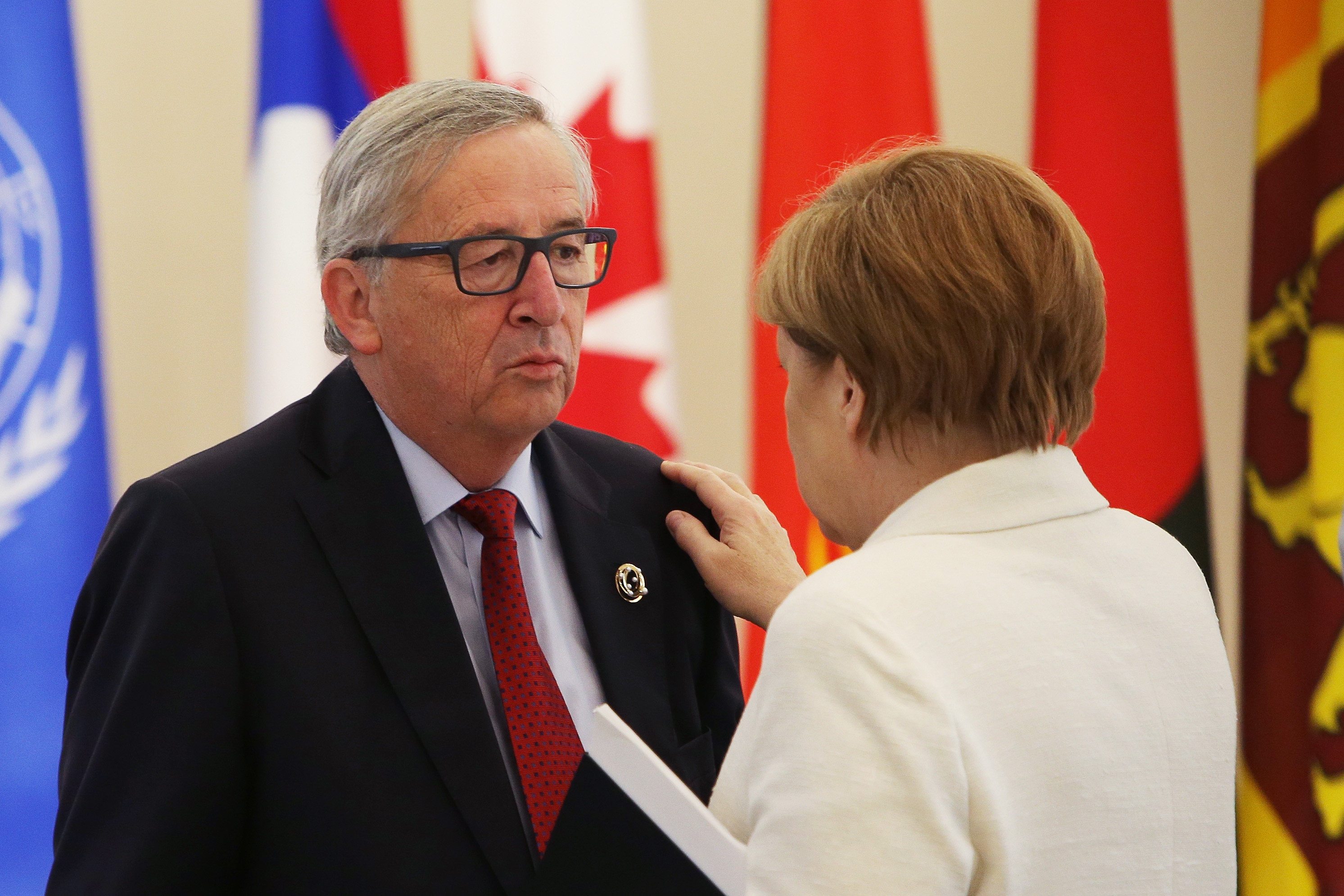 Die Briten wählen Merkels Alleingänge ab – „Die Welt“ fordert den Rücktritt
