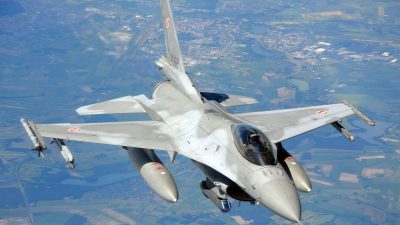 Polen will F16-Kampfjets liefern, wenn die NATO mitzieht