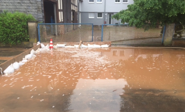 Hessen: Schlammwasserlawine überrollt Dorf