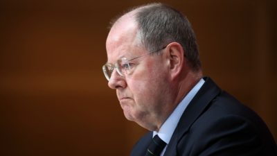 Steinbrück rät EU zur Selbstbeschränkung