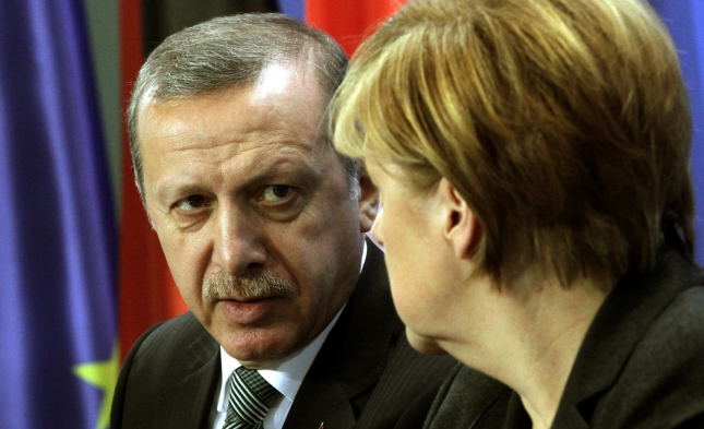 Merkel sichert Erdogan Unterstützung im Kampf gegen Terror zu