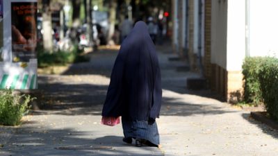 Bayern will Burka-Verbot in deutschen Gerichten