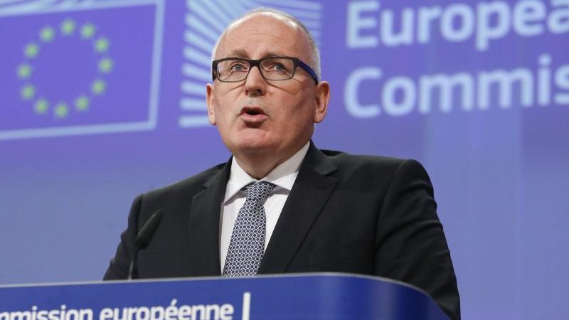 Timmermans verteidigt Euro-7-Abgasnorm: „Schwierige Entscheidungen sind nicht zu vermeiden“