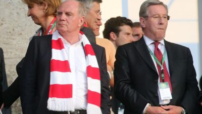 Hoeneß denkt über mögliches Bayern-Spitzenamt nach