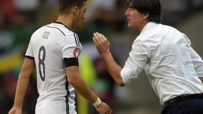 Bundestrainer Löw plant mit Özil als EM-Spielmacher