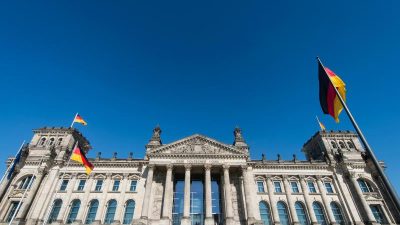 Flüchtlingskrise: Immer mehr Bürger-Petitionen an Bundestag