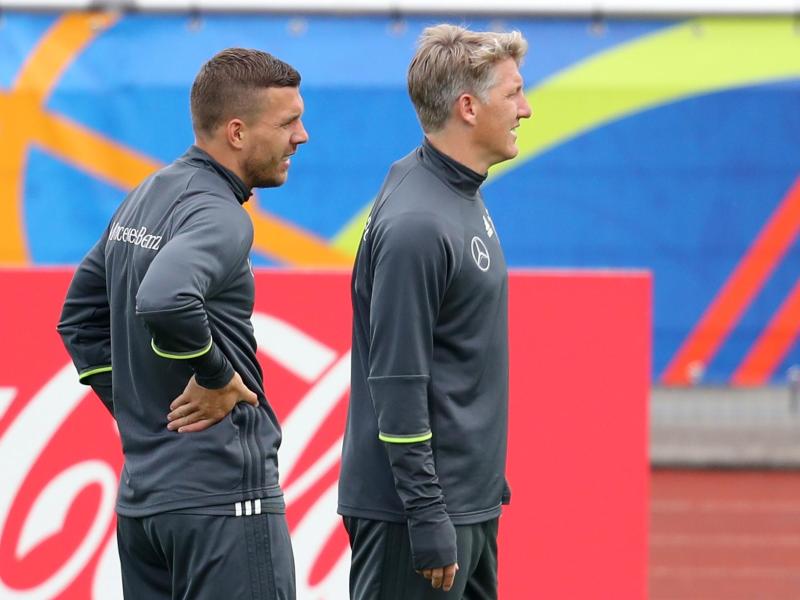 Podolski nimmt Training beim DFB-Team auf