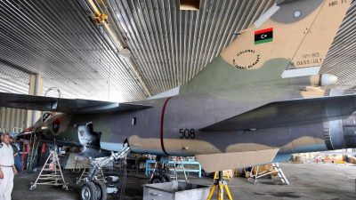 Libysches Militär bombardiert Zentrum der IS-Hochburg Sirte