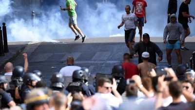 150 russische Hooligans kamen für Randale nach Marseille