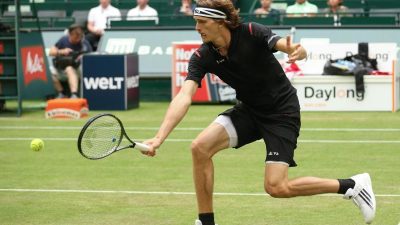 Federer trifft in Halle auf Alexander Zverev