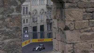 Hamilton auch im Abschlusstraining von Baku Schnellster