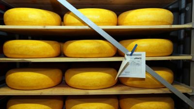 Billig-Gouda bevorzugt: Kunden achten eher auf den Preis