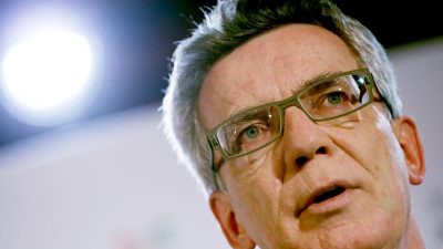 Opposition: De Maizière sollte nach Attest-Vorwurf abtreten