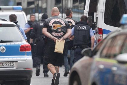 München: Nach Fahrt in Menschengruppe – Fünf Festnahmen im Rockermilieu