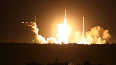 Chinas vierter Weltraumbahnhof mit Raketenstart eingeweiht