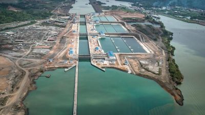 Erweiterter Panamakanal öffnet seine Schleusentore