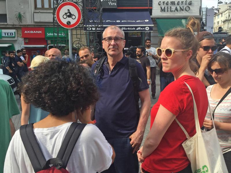 Volker Beck bei Schwulendemo in Istanbul festgenommen