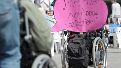 Behinderten-Vertreter kritisieren geplantes Teilhabegesetz