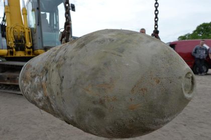 Schleswig-Holstein: Weltkriegsbombe entschärft: Rund 2.000 Menschen evakuiert