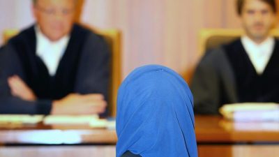 Urteil in Bayern: Kopftuchverbot für Jurareferendarinnen ist unzulässig