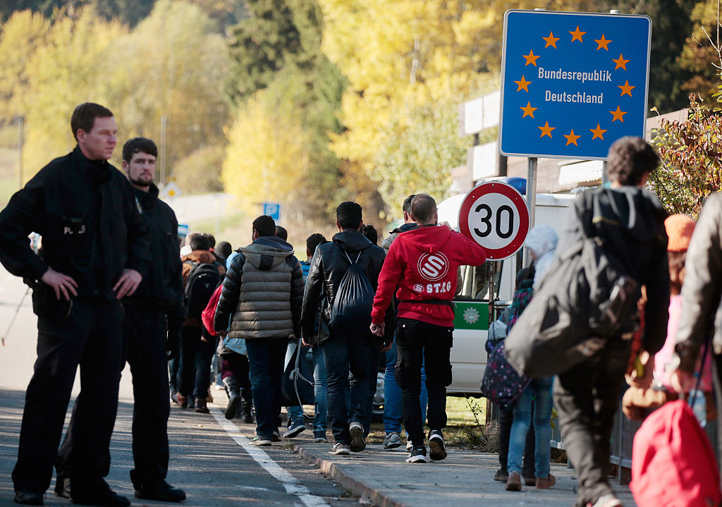 Neue Migrationswelle über Balkanroute absehbar: Bayerische Landräte schlagen Alarm