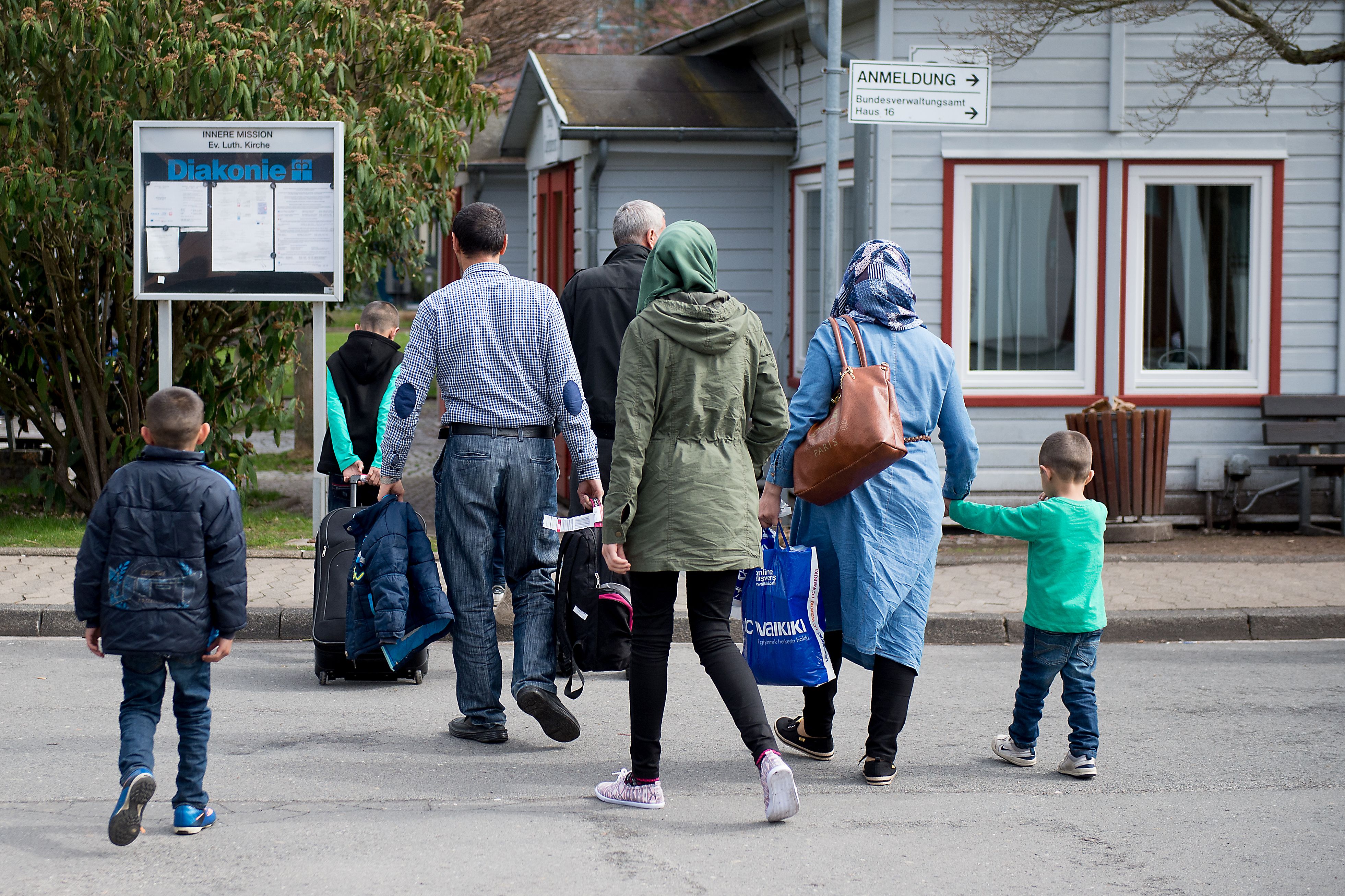„Heute sieht Göttingen aus wie ein Flüchtlingslager“: Syrischer Professor rechnet mit Merkel ab